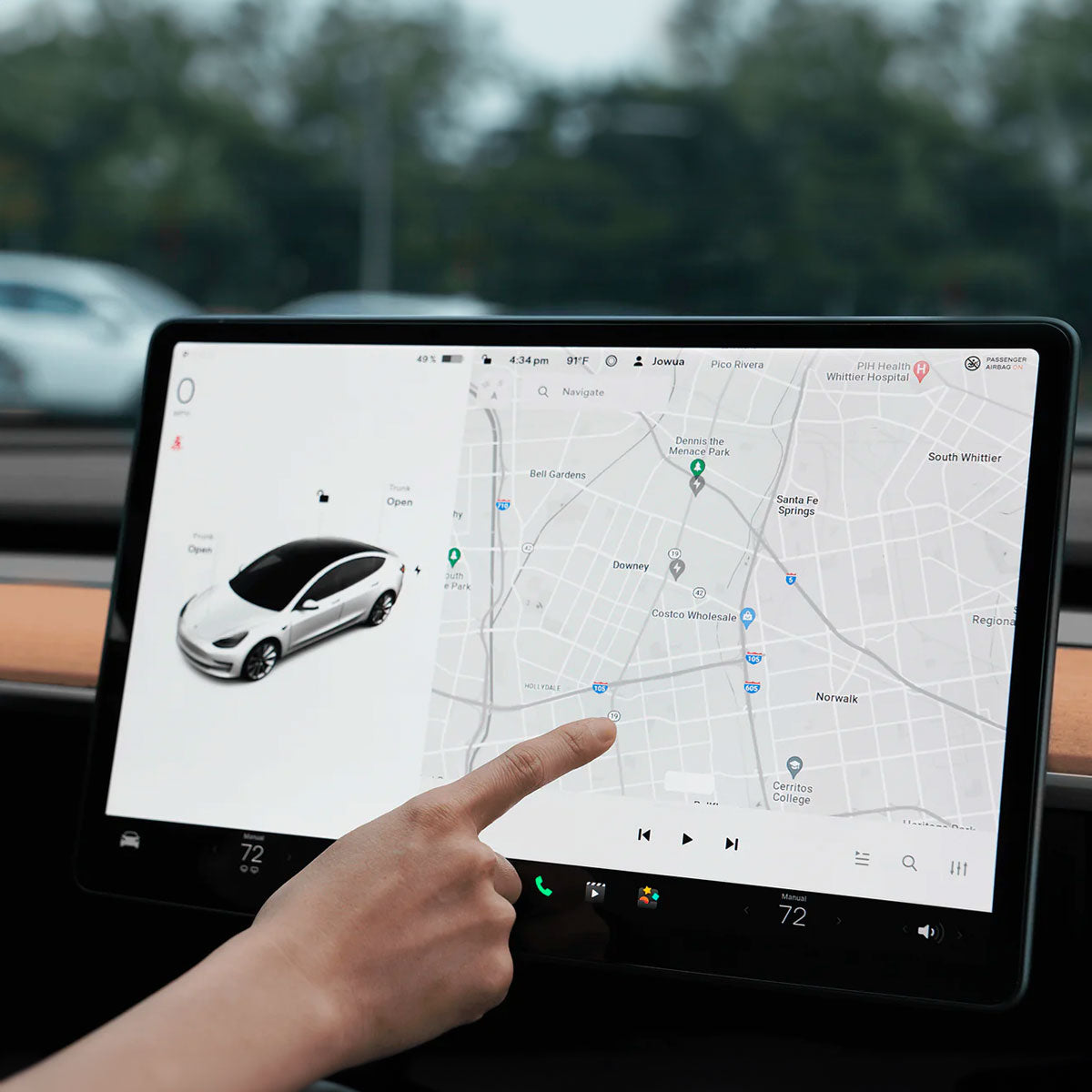 צמד מגני מסך זכוכית מט למודל 3 היילנד ומודל Y ג׳וניפר - עם מסגרת להתקנה קלה