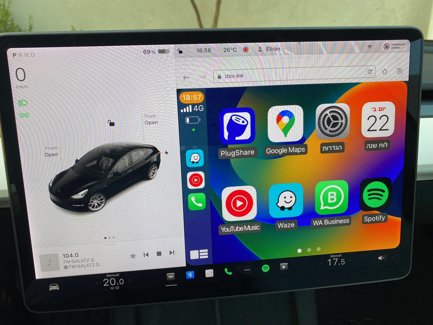 Apple Carplay/Android Auto Tesla Box